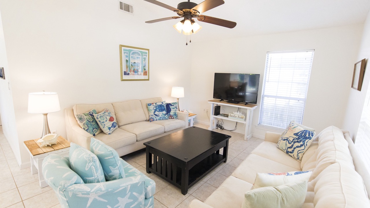 Photo of Livingroom in Gulfview Heights