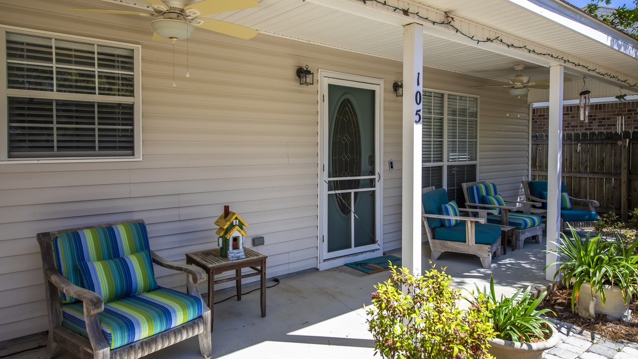 Photo of Patio Balcony in Gulfview Heights