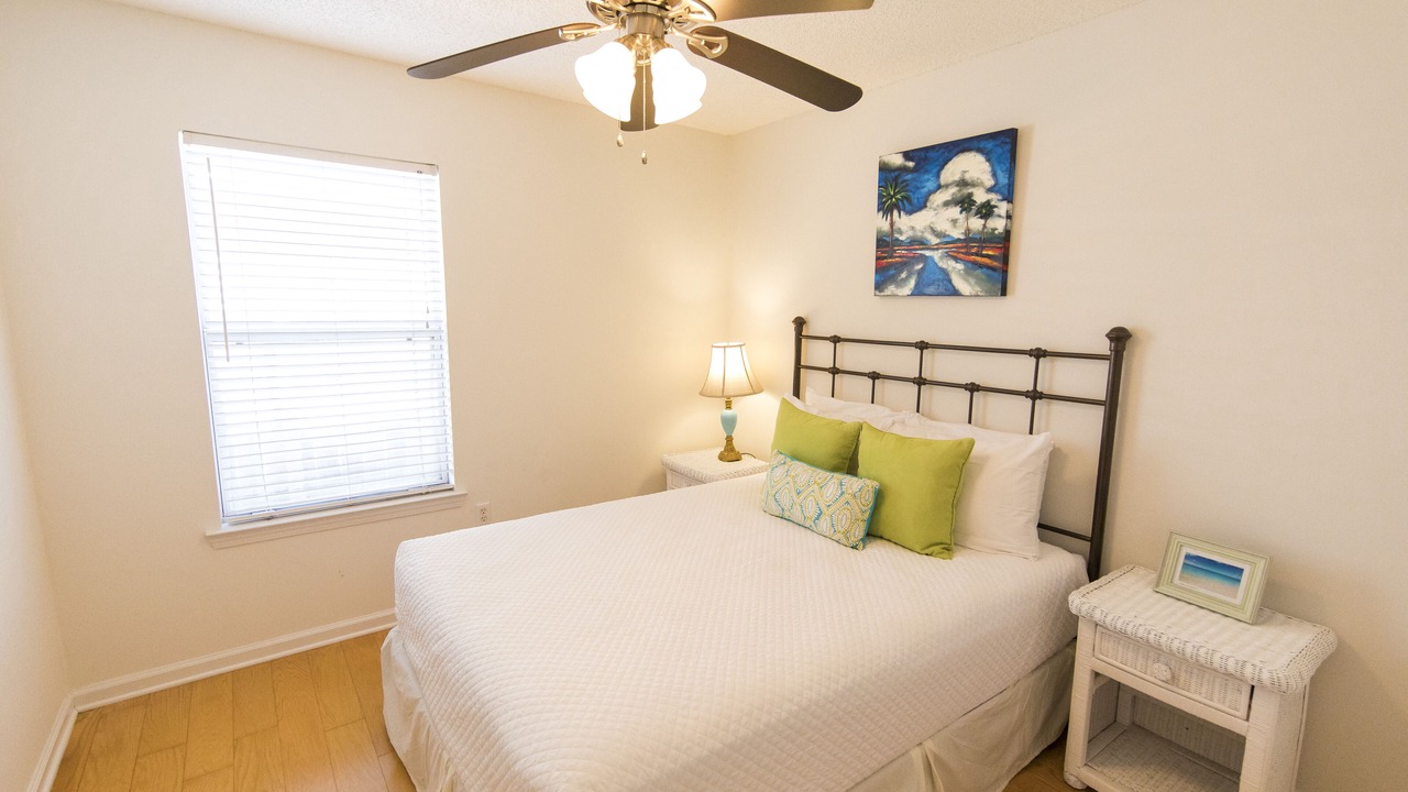 Photo of Bedroom in Gulfview Heights