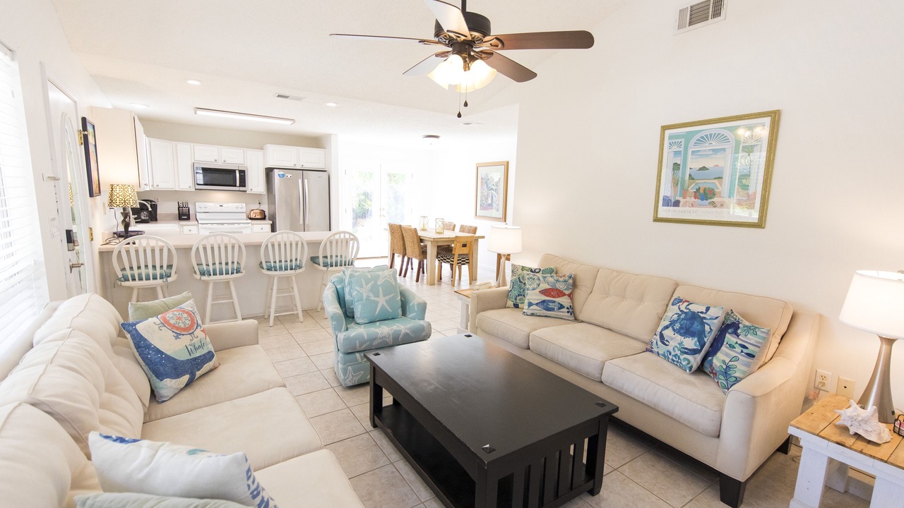 Photo of Livingroom in Gulfview Heights