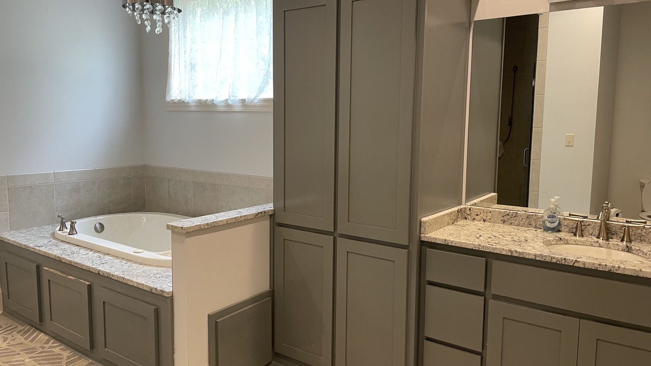 Photo of Bathroom in Etta