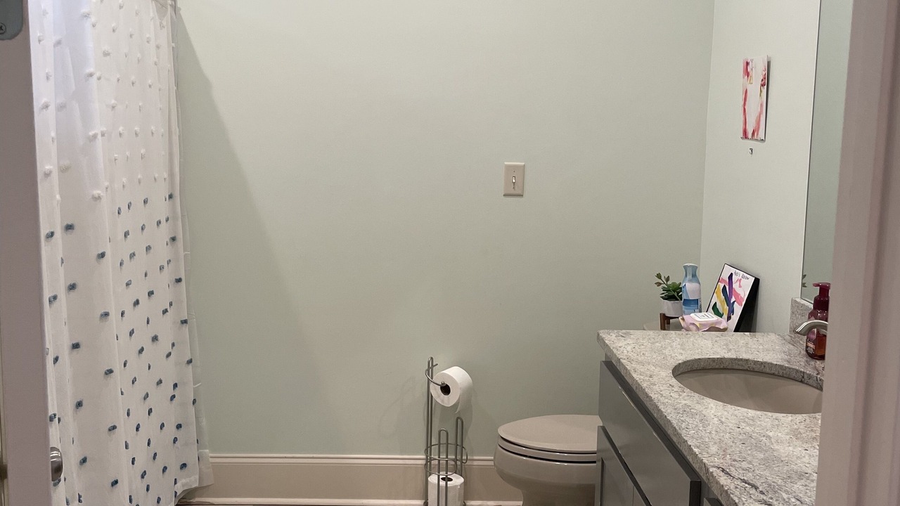 Photo of Bathroom in Etta