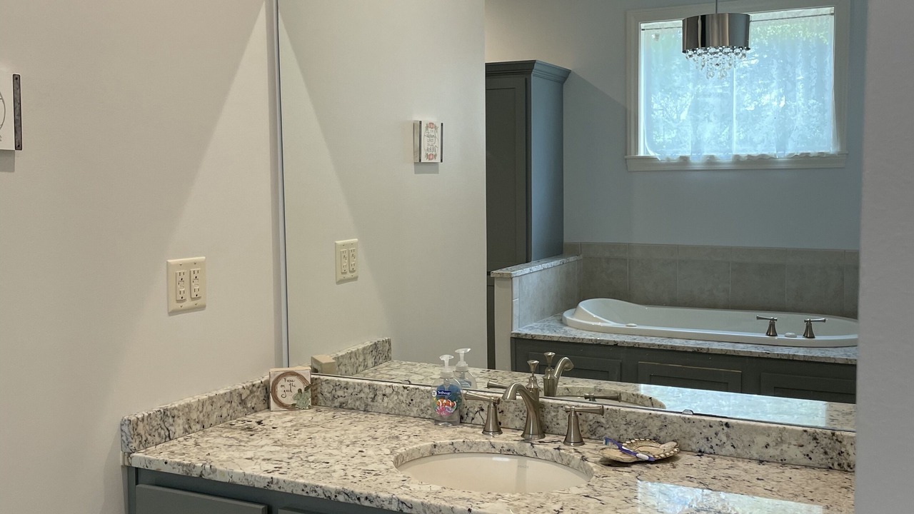 Photo of Bathroom in Etta
