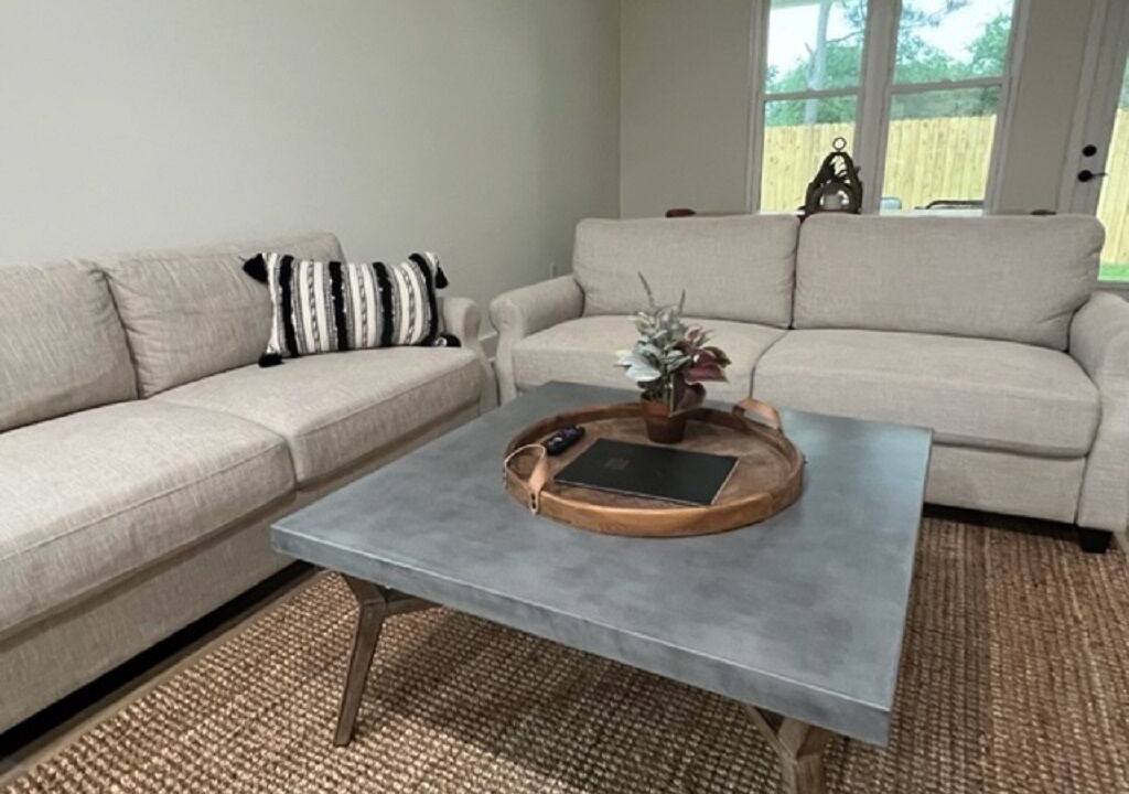 Photo of Livingroom in Ono Island