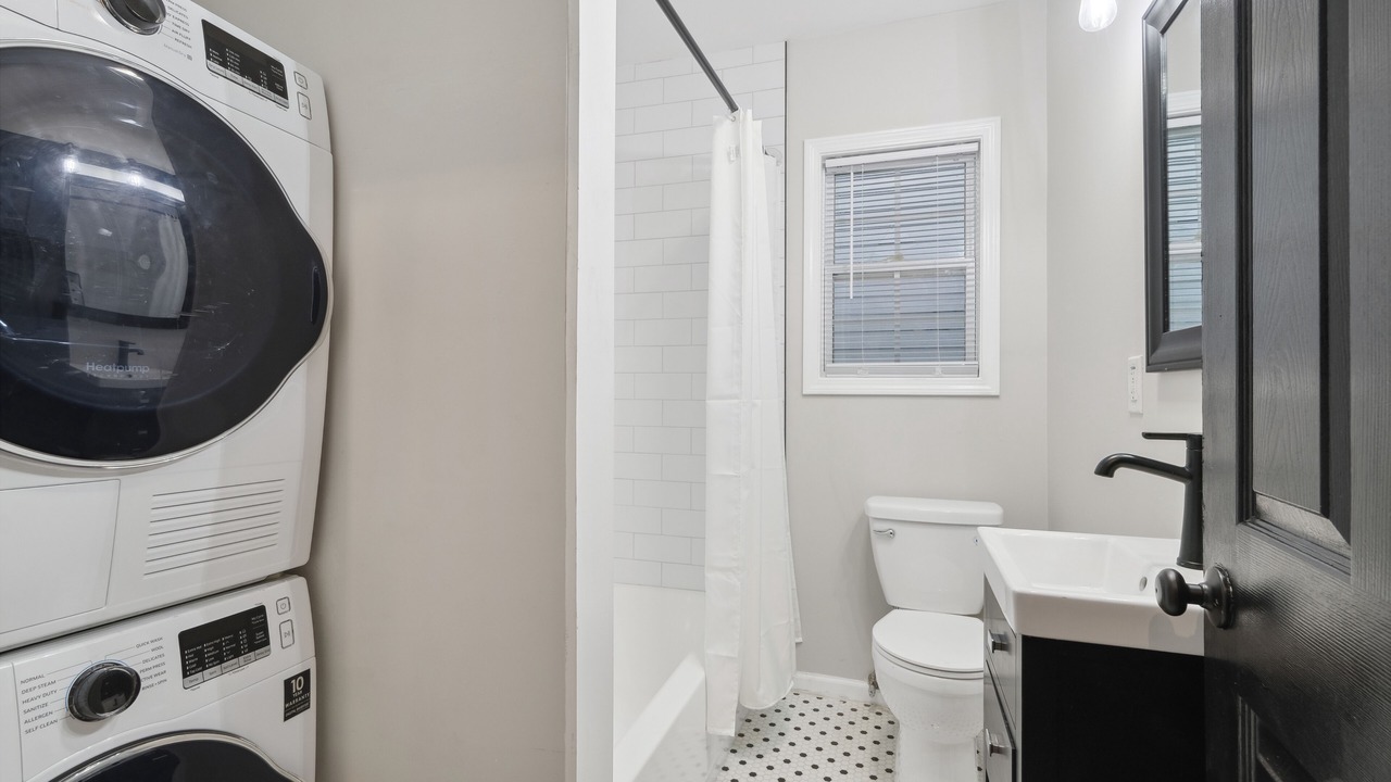Photo of Bathroom in Mid-City
