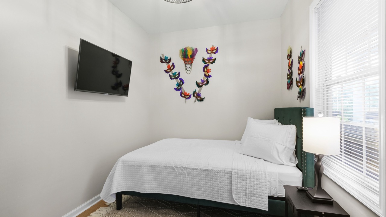 Photo of Bedroom in Mid-City