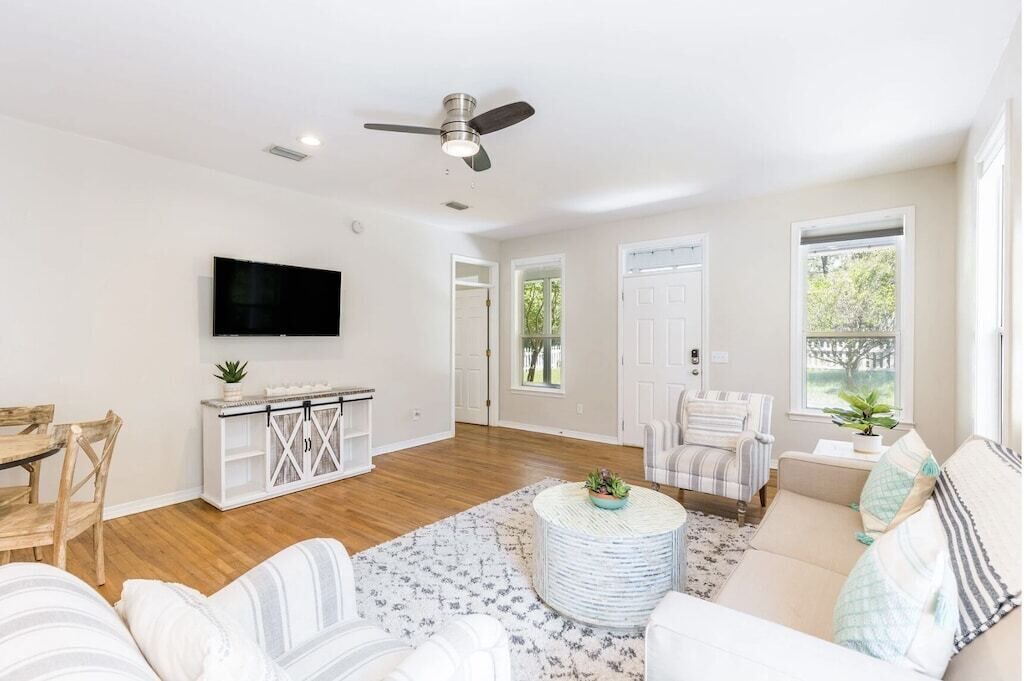Photo of Bedroom in Gulfview Heights