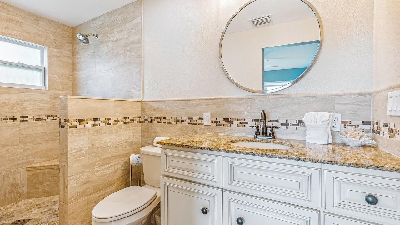 Photo of Bathroom in River Isles
