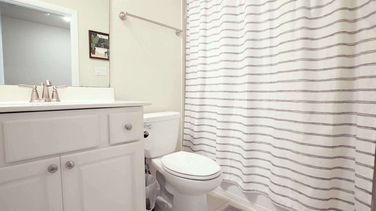 Photo of Bathroom in Clodine