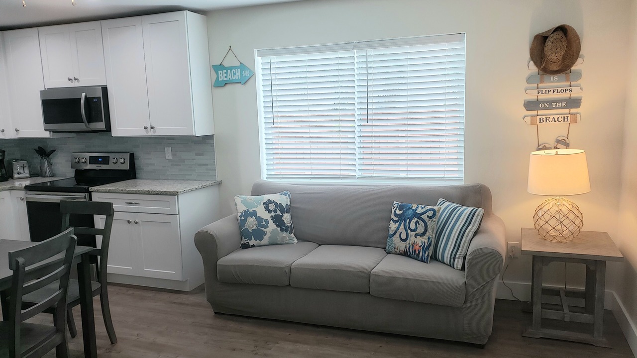 Photo of Livingroom in Crescent Beach
