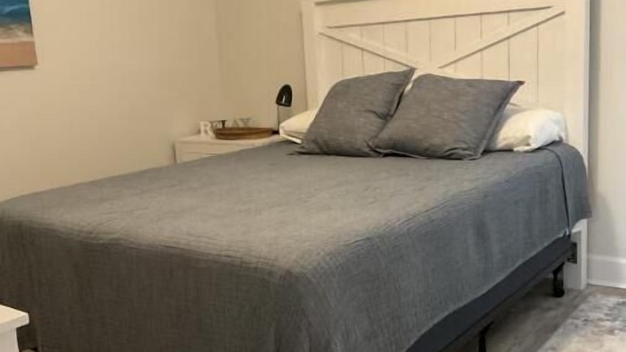 Photo of Bedroom in Upper Grand Lagoon