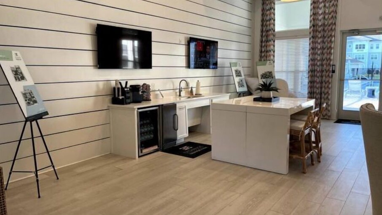Photo of Livingroom in Orange Park