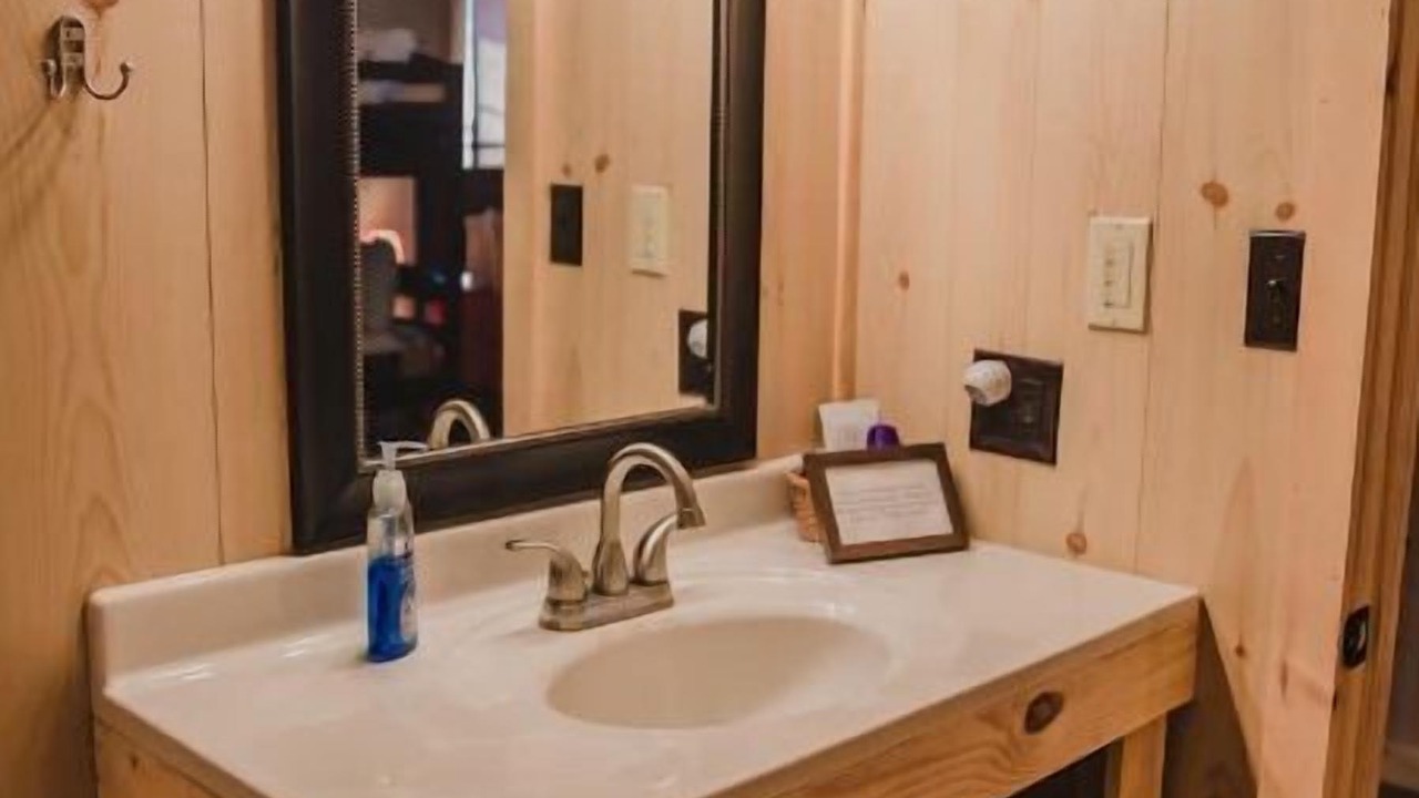 Photo of Bathroom in Ellisville
