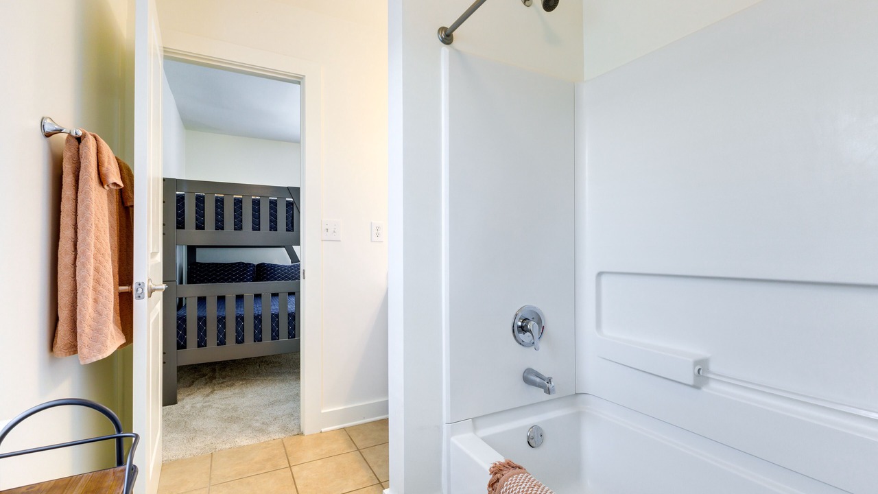 Photo of Bathroom in Ocean Springs