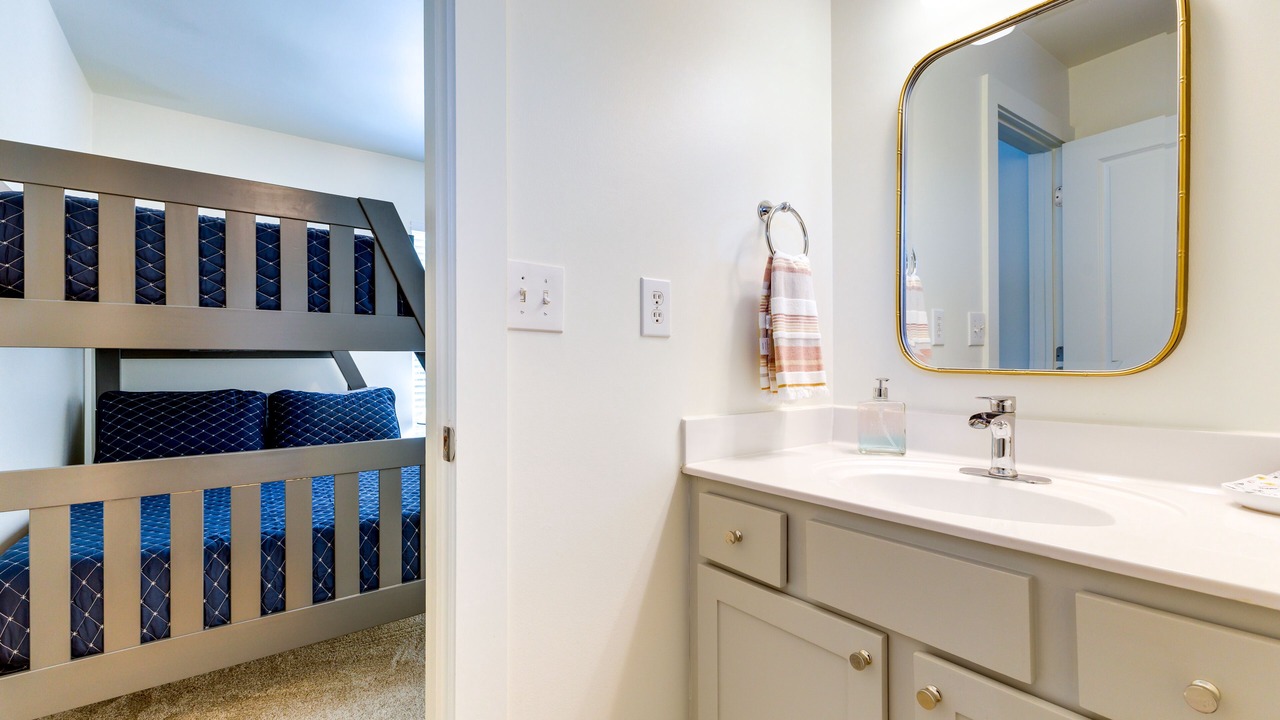 Photo of Bathroom in Ocean Springs