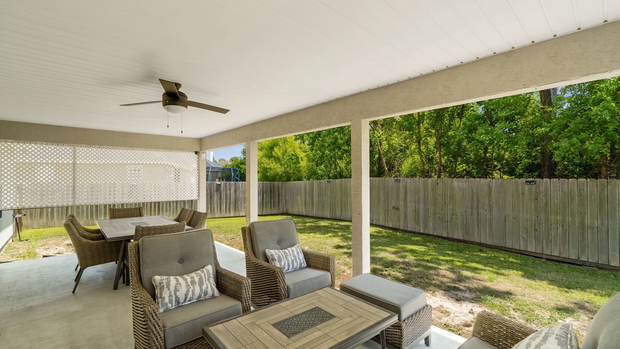 Photo of Outdoor in Thomas Drive