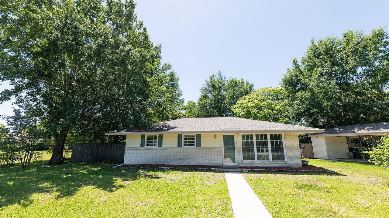 Photo of Outdoor in Waveland