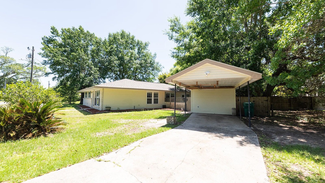 Photo of Outdoor in Waveland