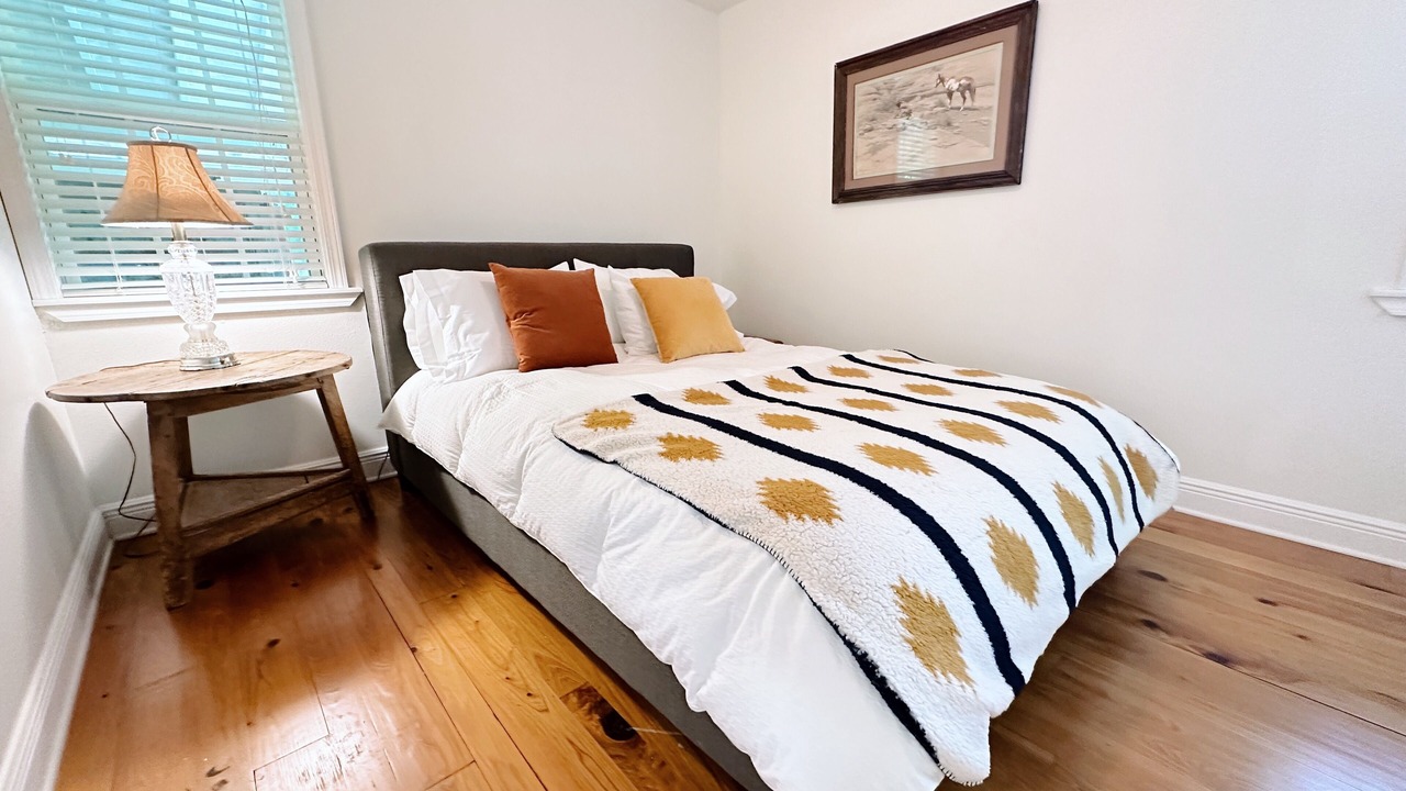 Photo of Bedroom in Robert