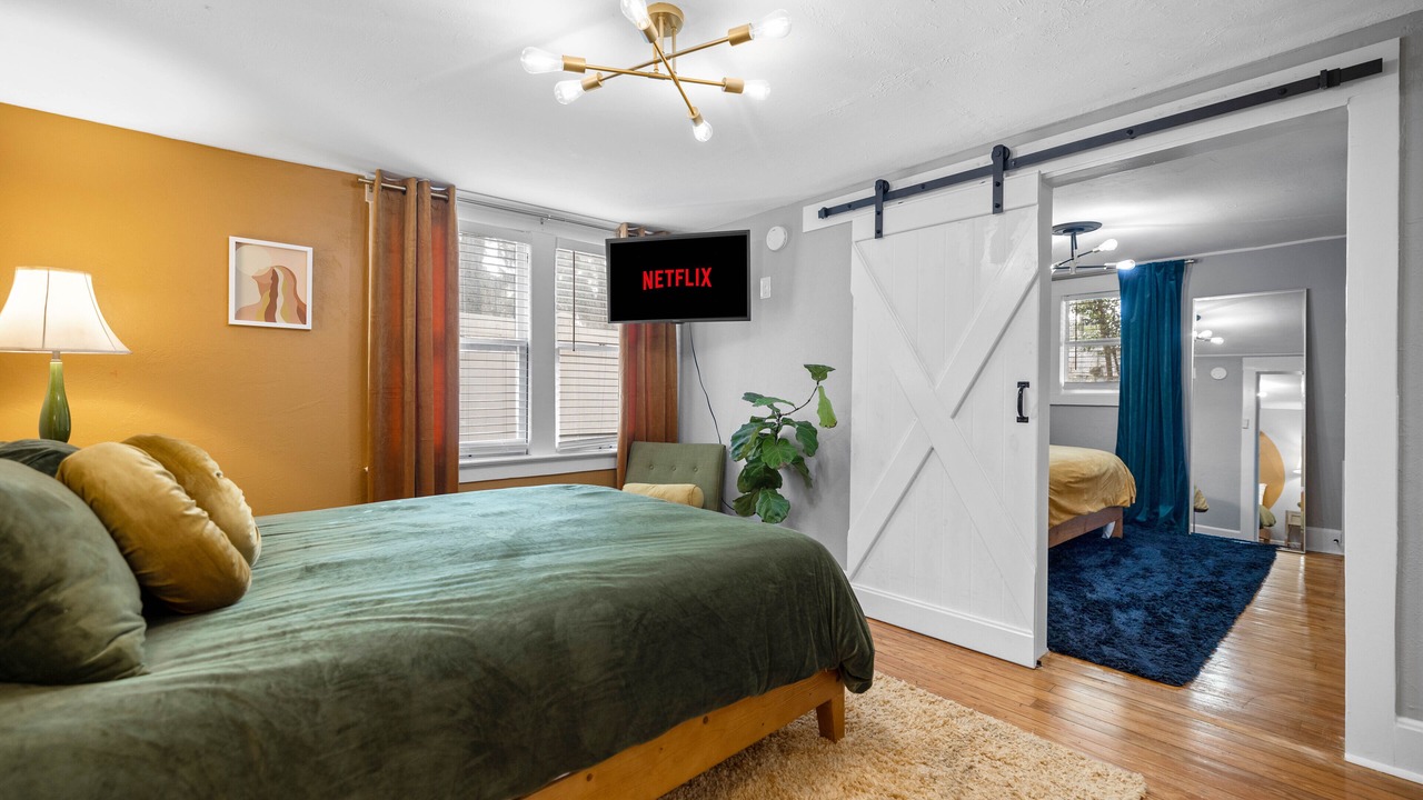 Photo of Bedroom in Historic District