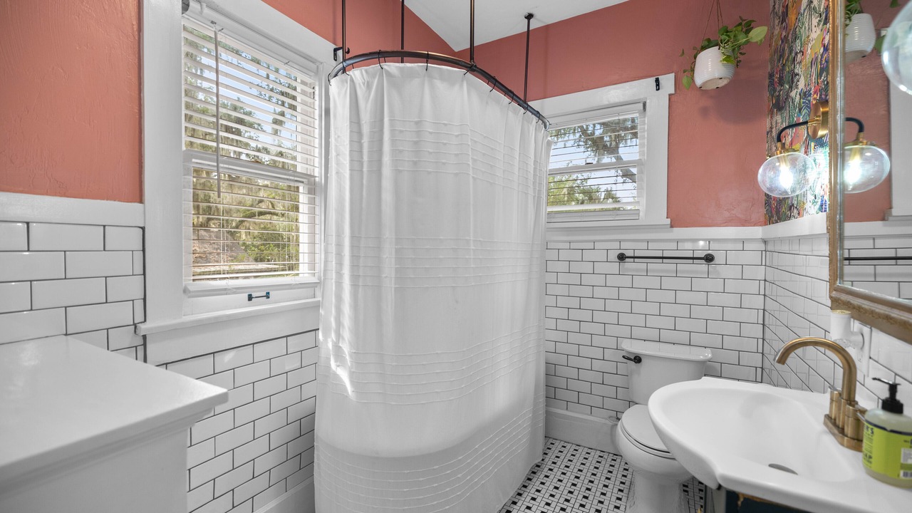 Photo of Bathroom in Historic District