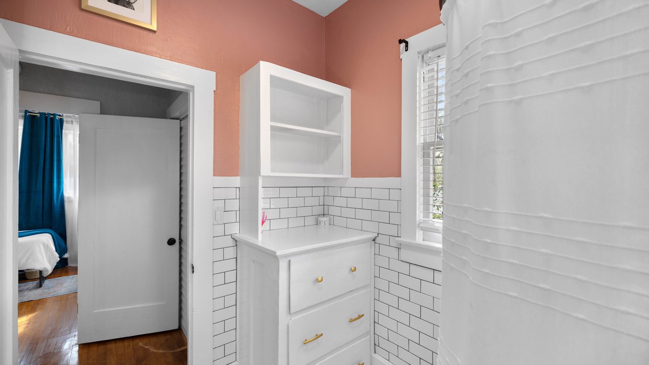 Photo of Bedroom in Historic District