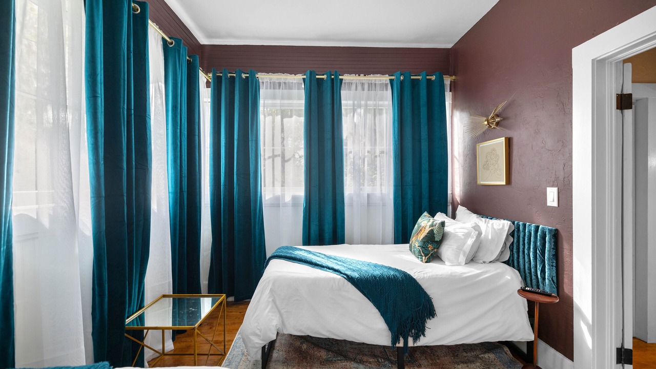Photo of Bedroom in Historic District