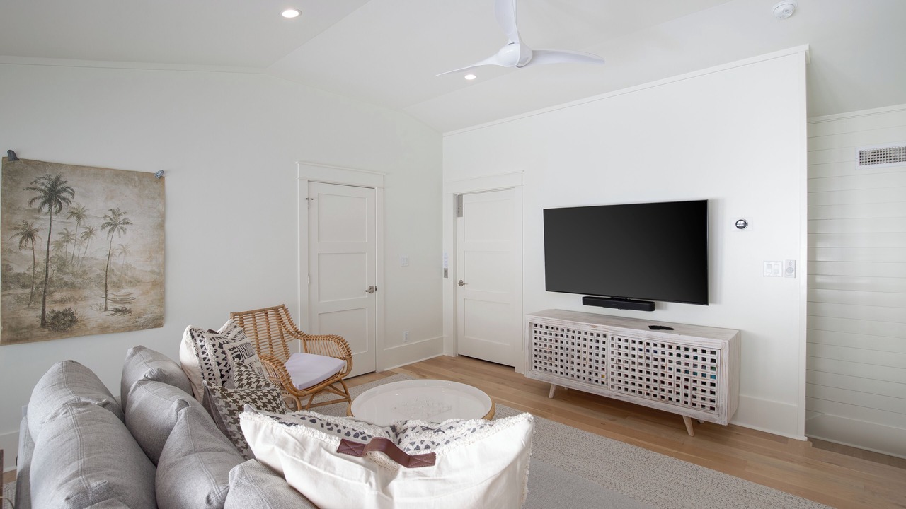 Photo of Bedroom in Lakeside at Blue Mountain Beach