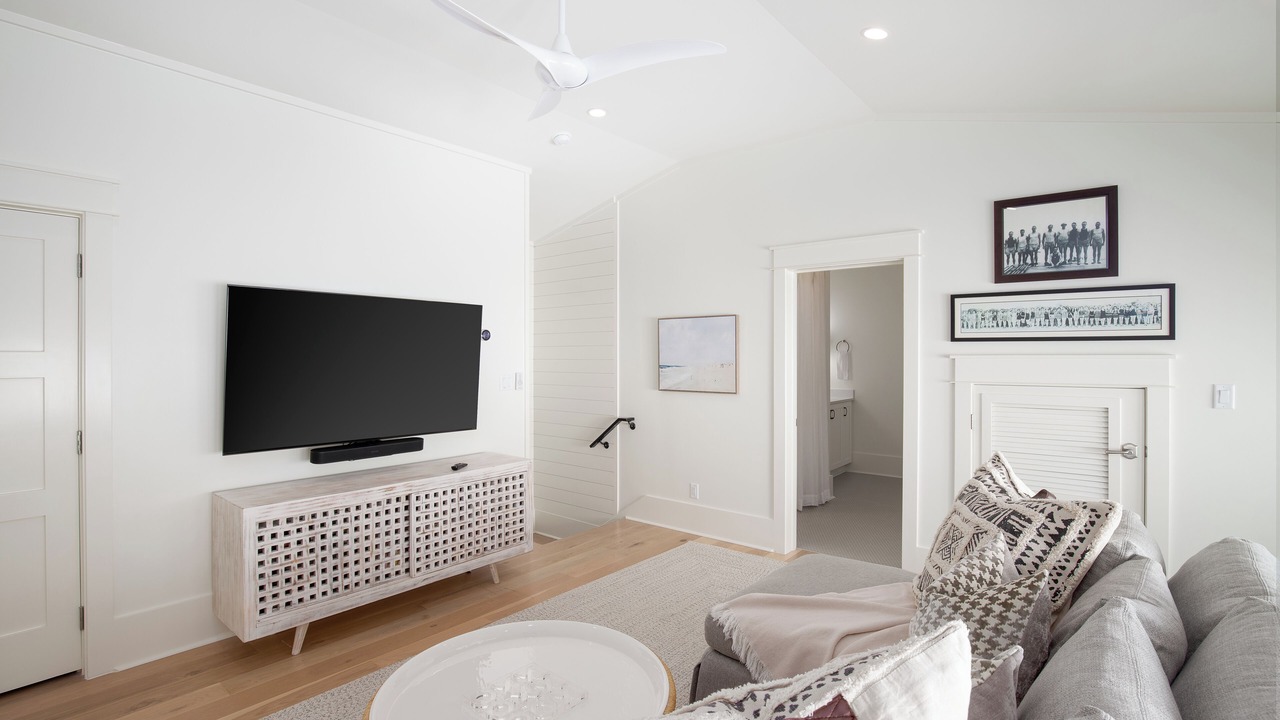 Photo of Bedroom in Lakeside at Blue Mountain Beach