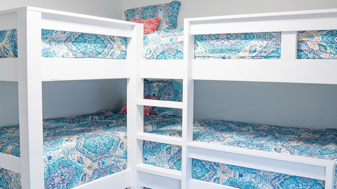 Photo of Bedroom in Laguna Beach Estates