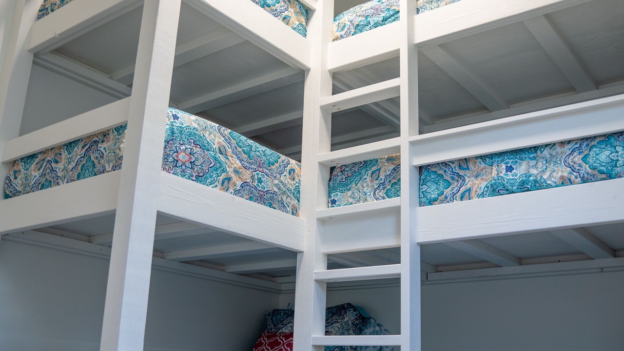Photo of Bedroom in Laguna Beach Estates