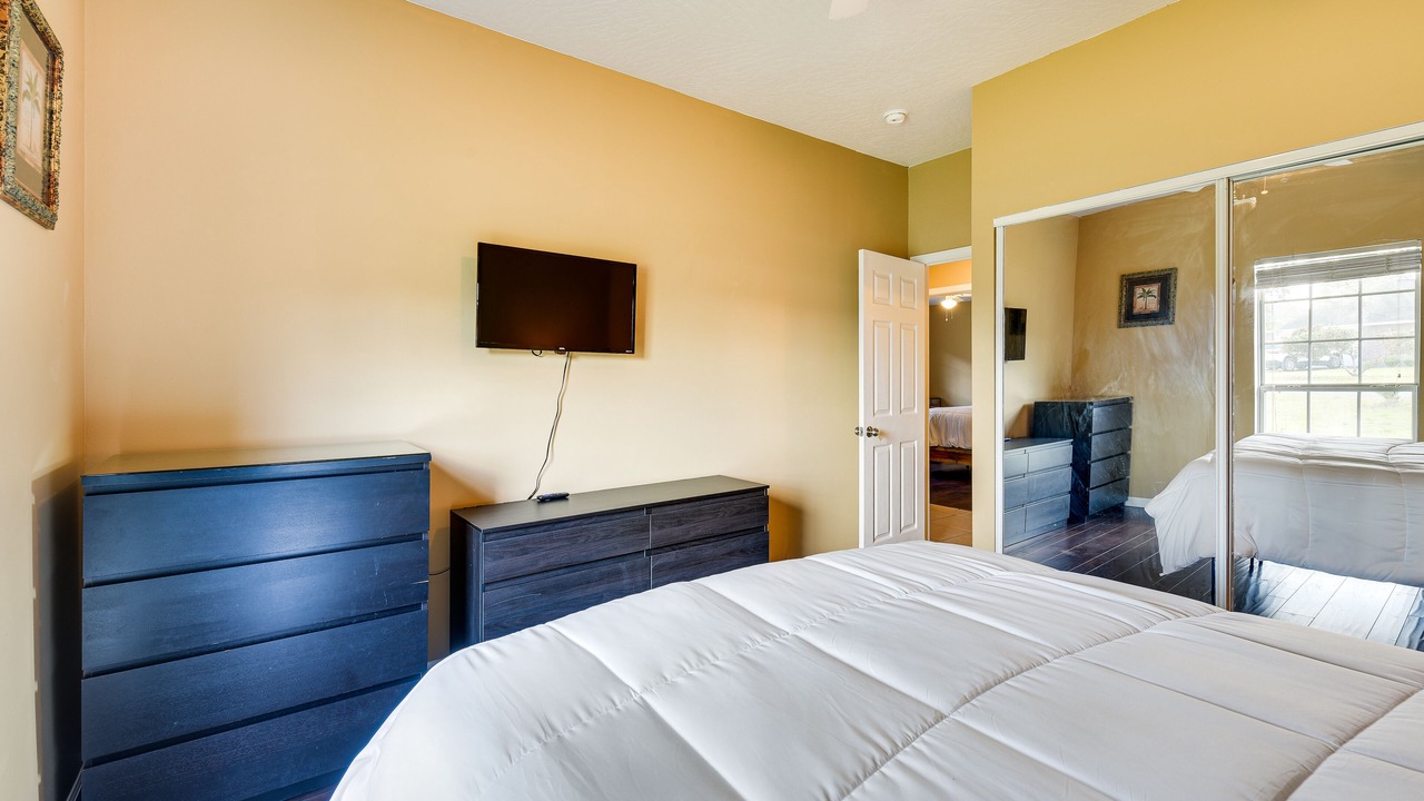 Photo of Bedroom in Crestview