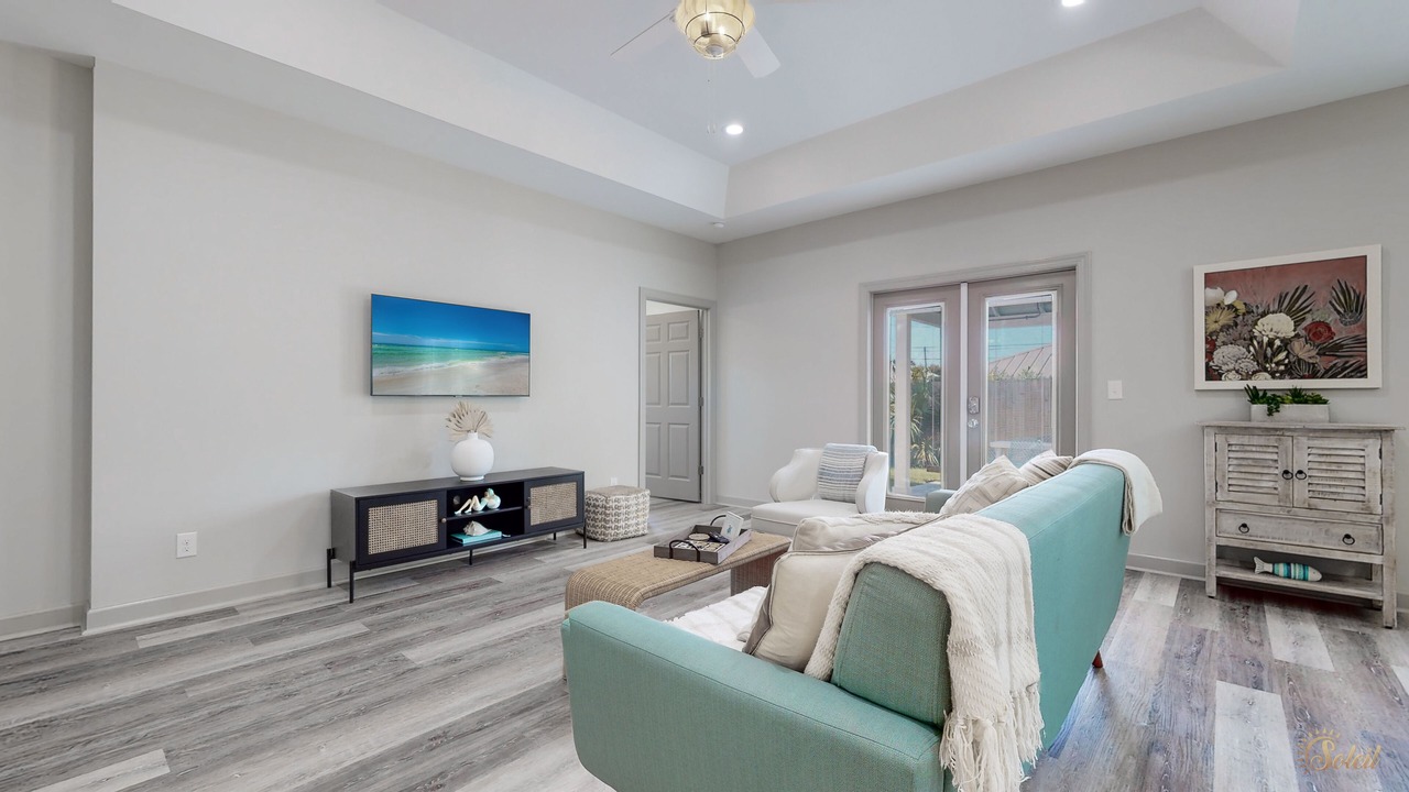 Photo of Livingroom in Riviera Beach