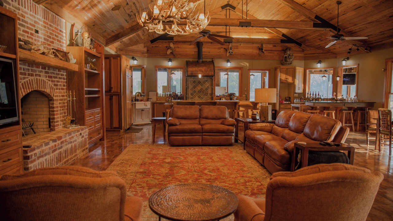 Photo of Livingroom in Edwards