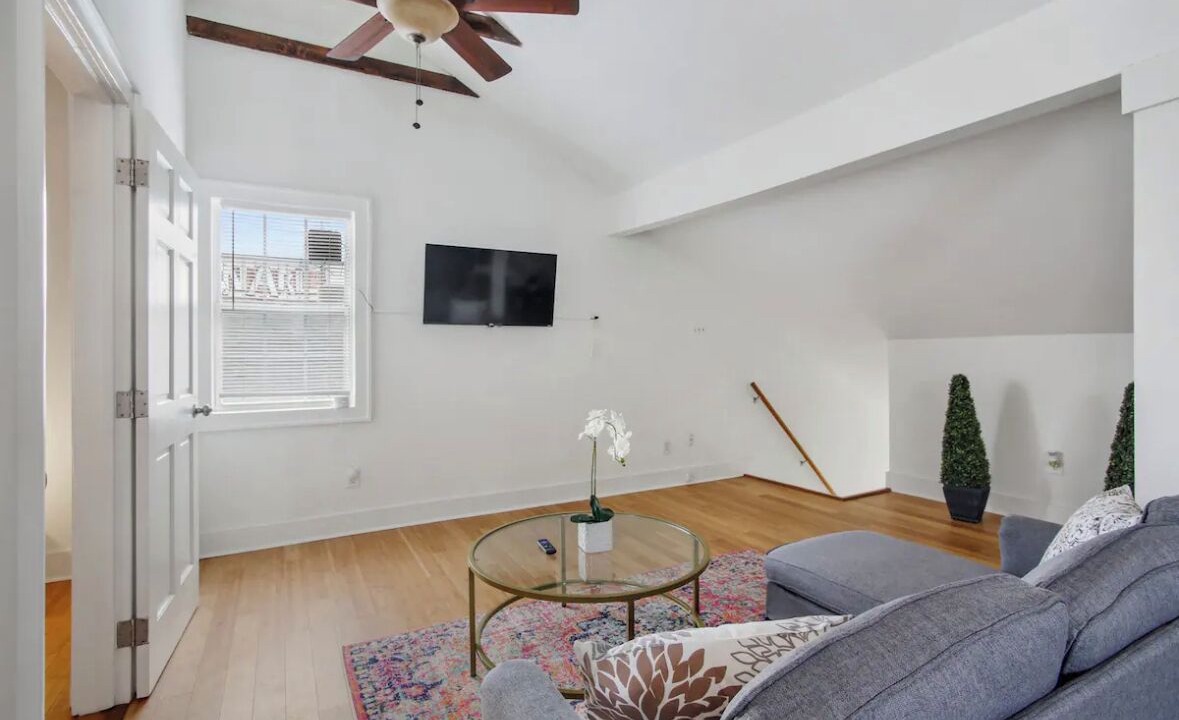 Photo of Livingroom in South 7th Ward