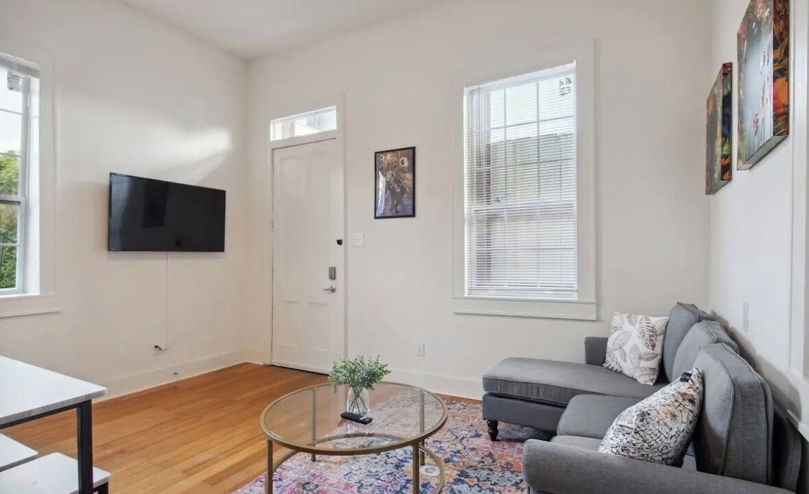 Photo of Livingroom in South 7th Ward