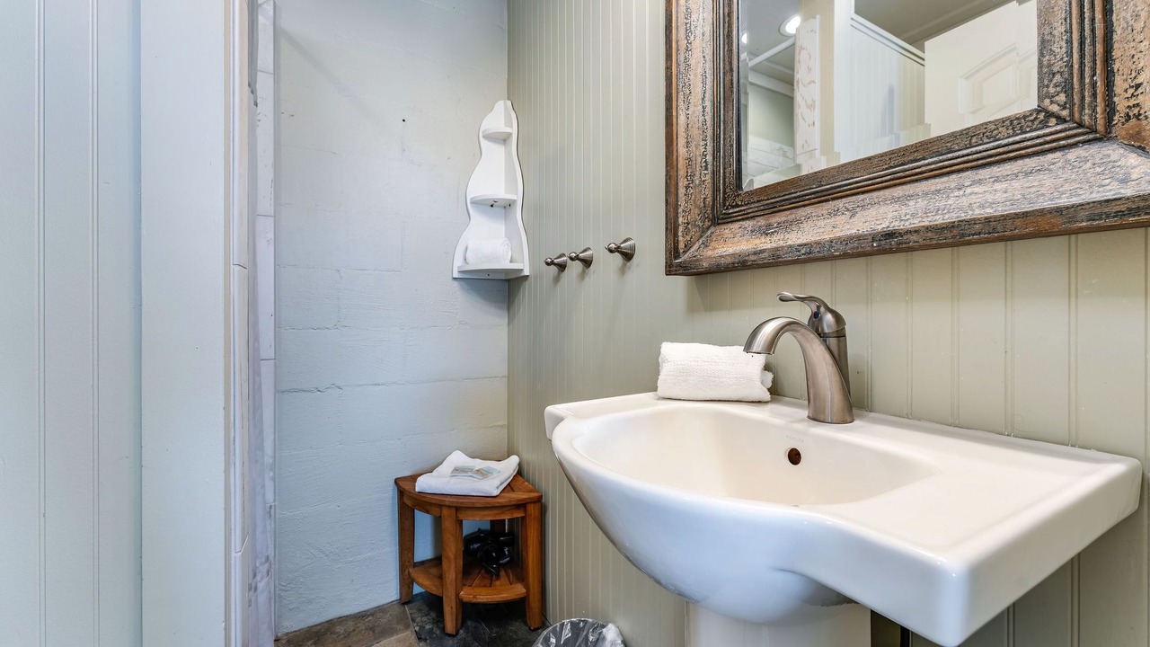 Photo of Bathroom in East End