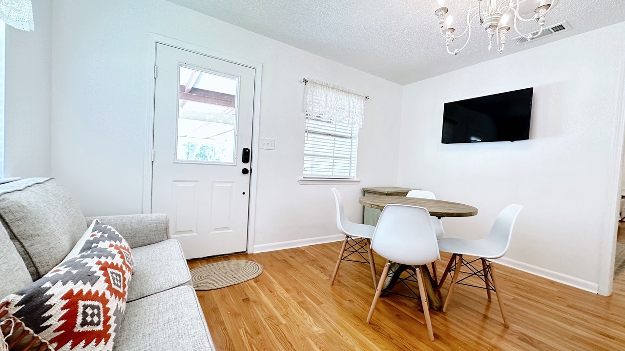Photo of Livingroom in Fluker