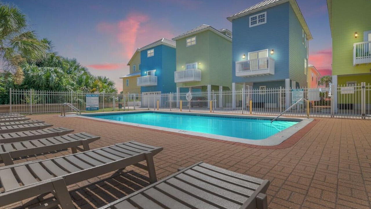 Photo of Outdoor in Lullwater Beach