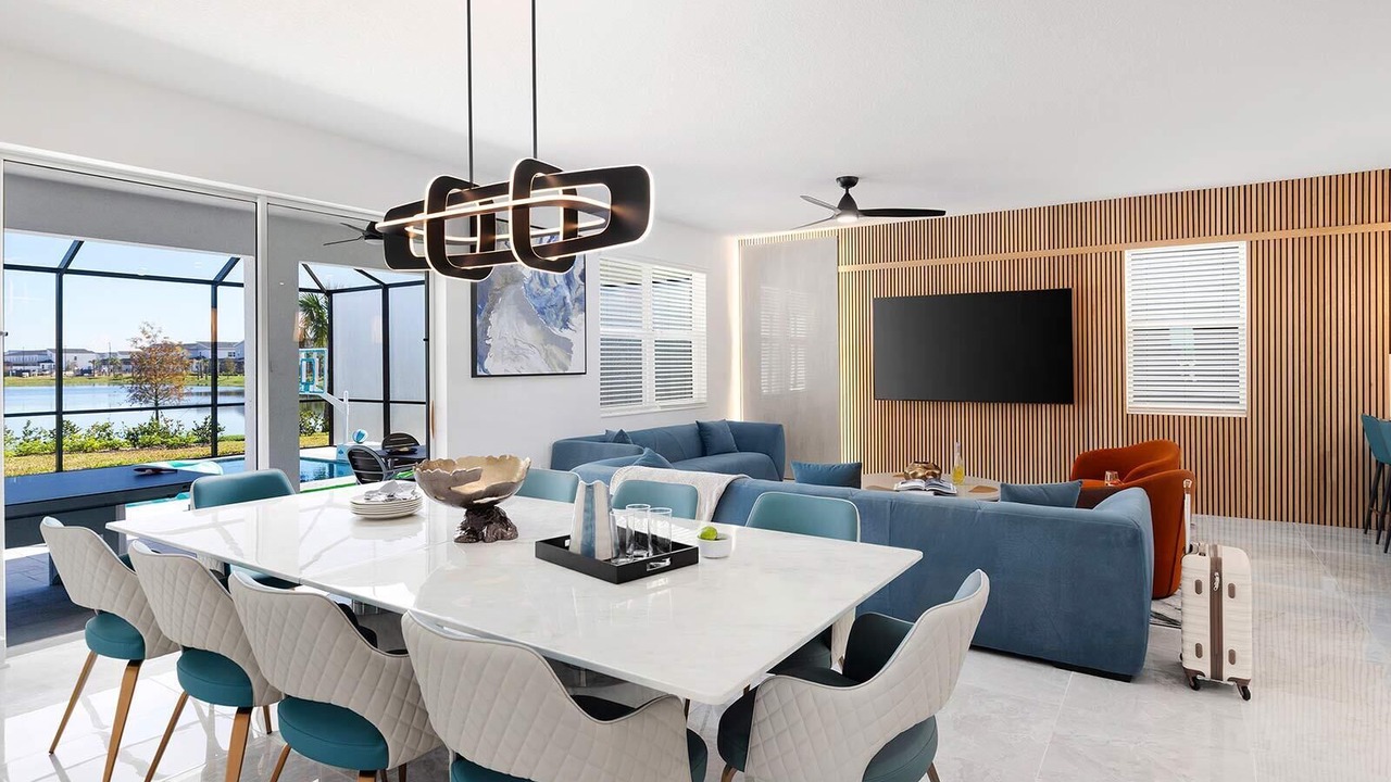 Photo of Livingroom in Florida Center