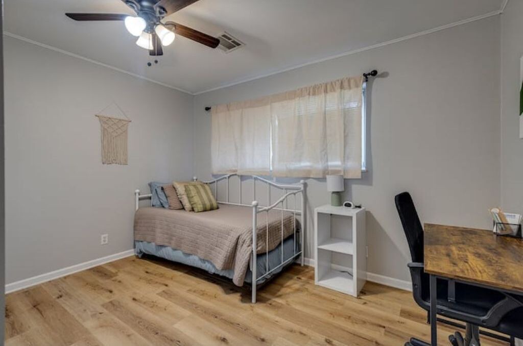 Photo of Bedroom in Monroe