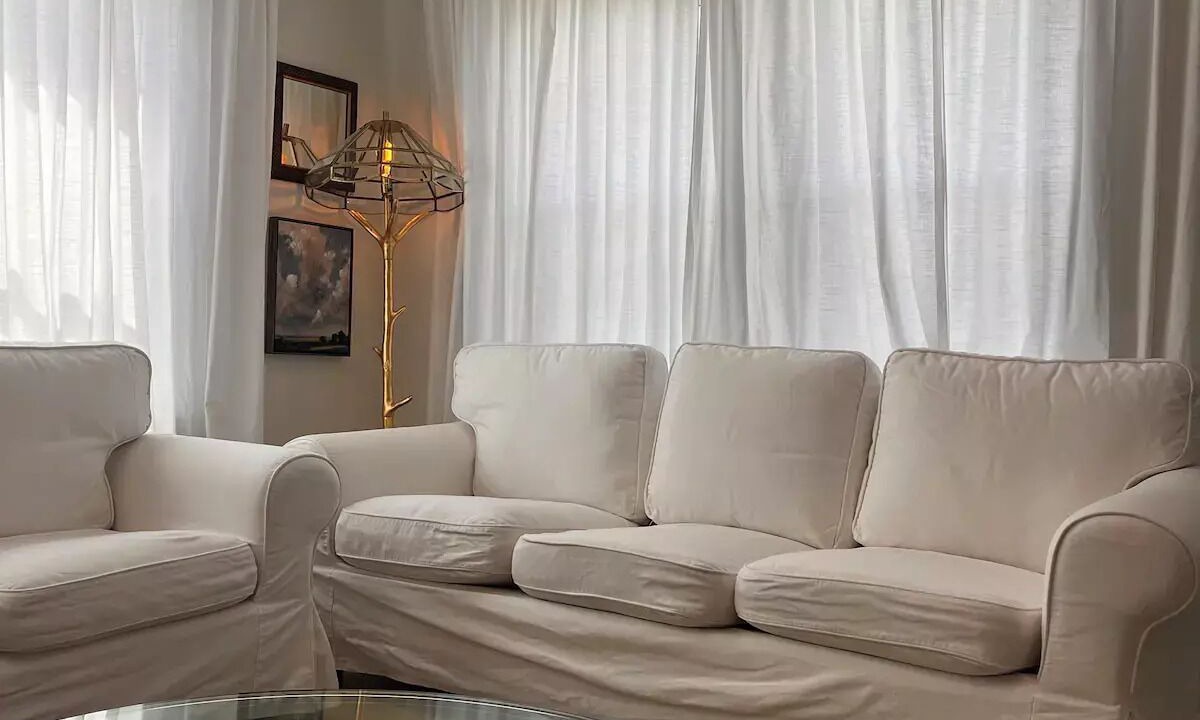 Photo of Livingroom in Cut Off