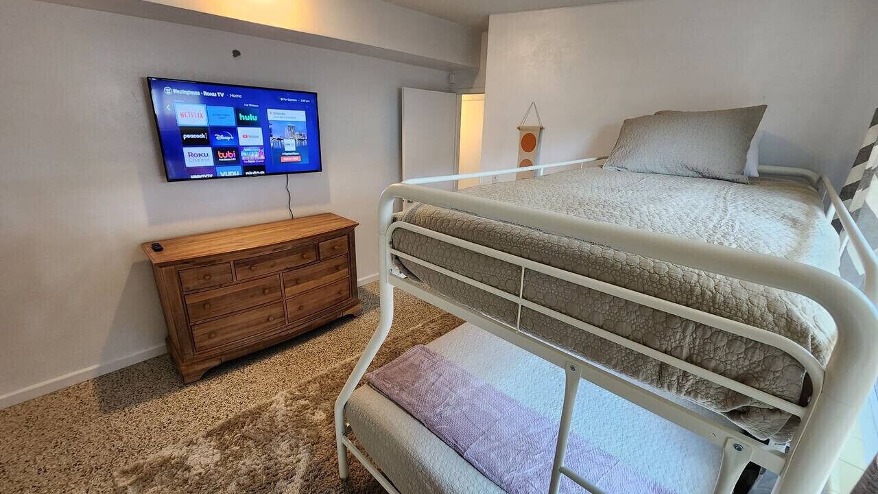 Photo of Bedroom in Audubon Park
