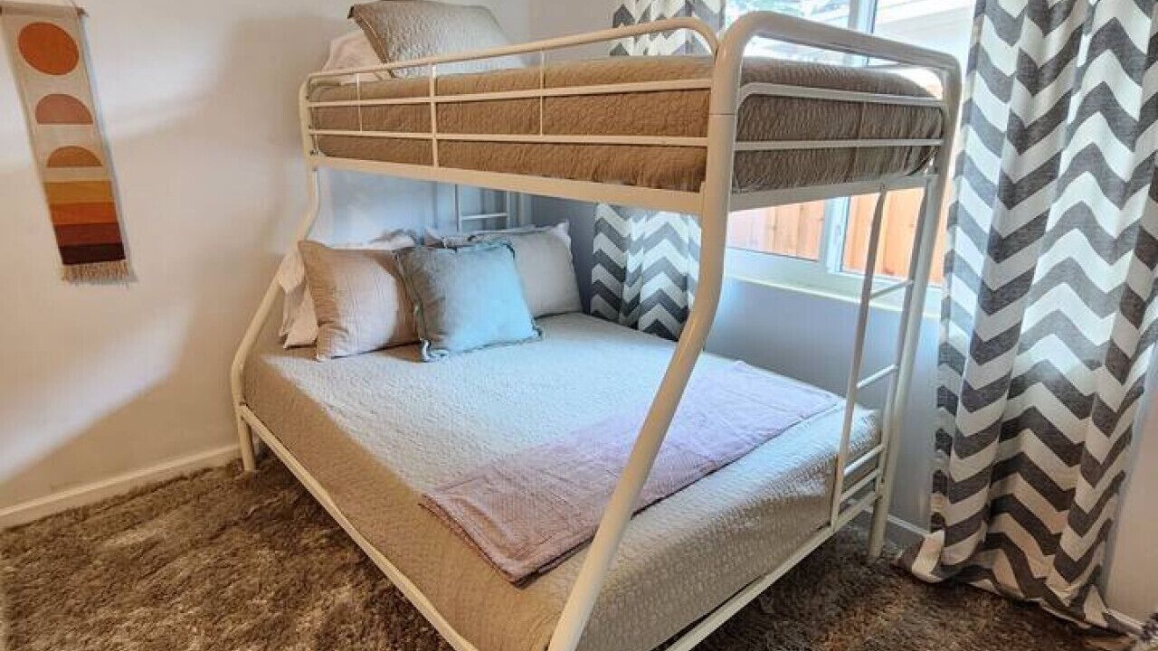 Photo of Bedroom in Audubon Park