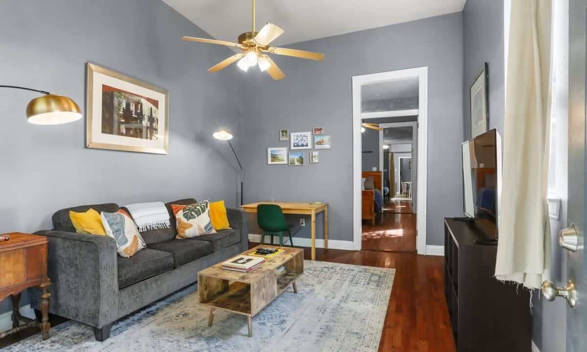 Photo of Bedroom in Mid-City