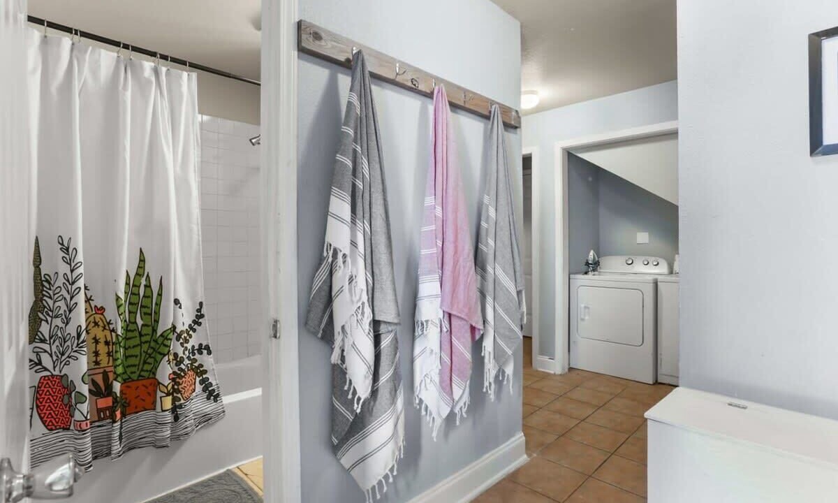 Photo of Bathroom in Mid-City