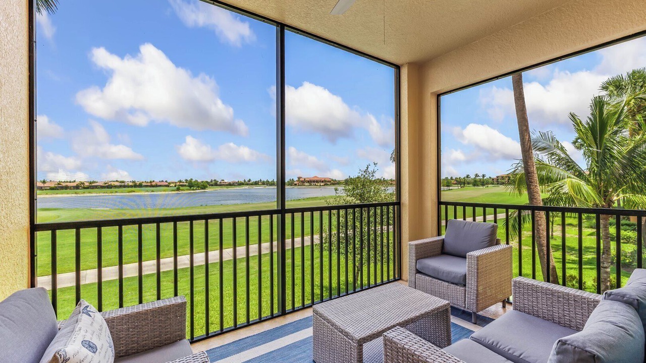 Photo of Outdoor in Naples