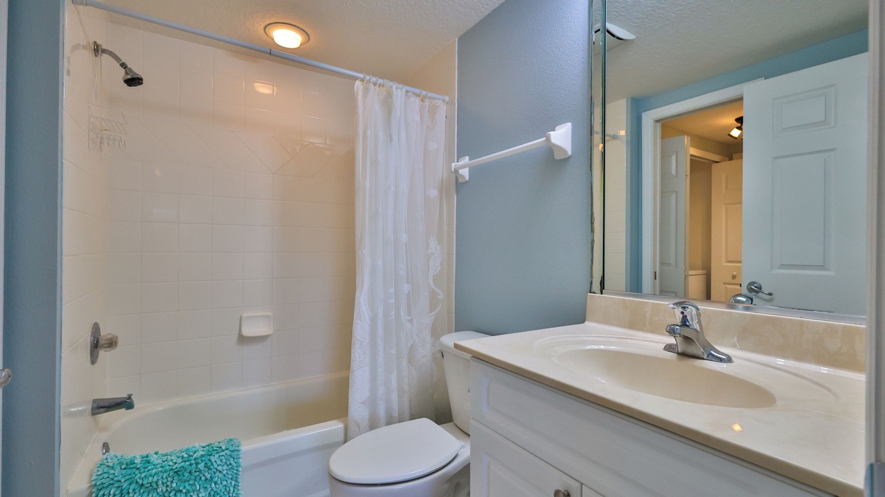 Photo of Bathroom in New Smyrna Beach