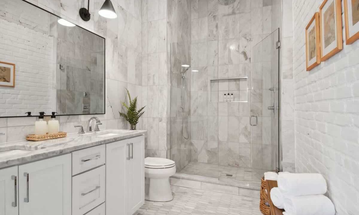 Photo of Bathroom in Central Business District