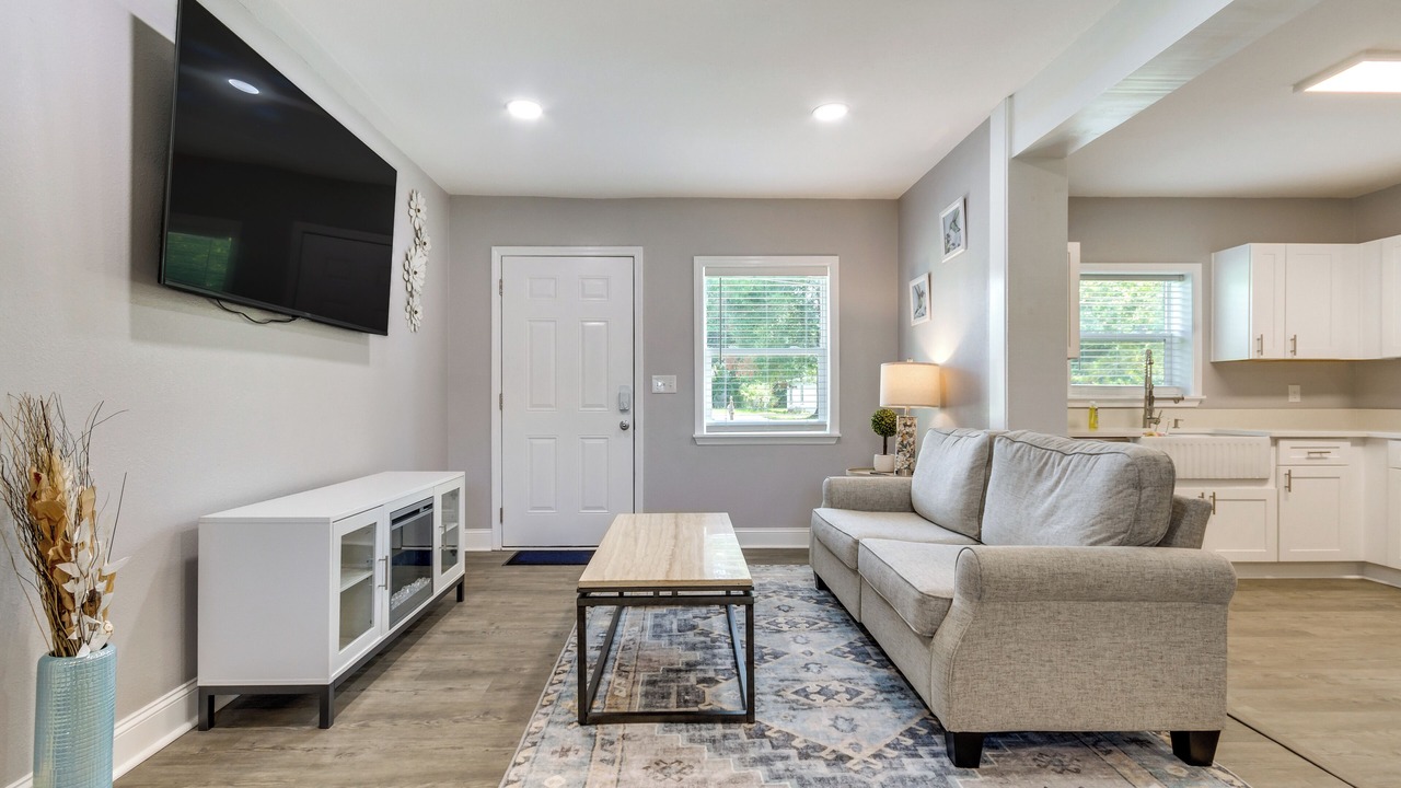 Photo of Livingroom in West Pensacola